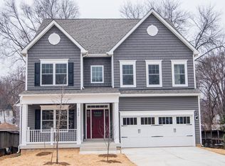 6928 Regent Ln, Falls Church, VA 22042