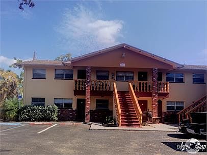 1st image of 2525 Royal Palm Ave