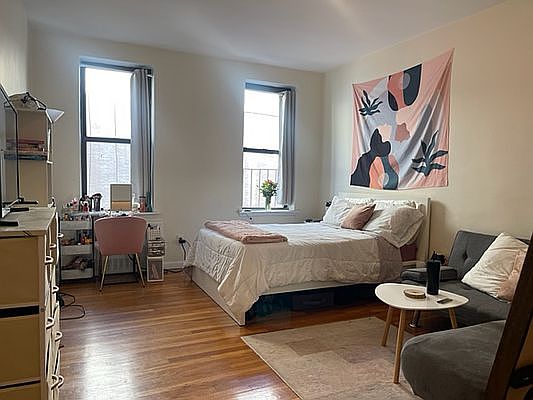 1st image of 1494 2nd Ave APT 4D