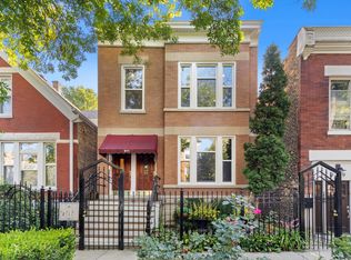 911 N Fairfield Ave #2, Chicago, IL 60622