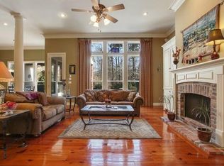 344 Black River Dr, Madisonville, LA 70447
