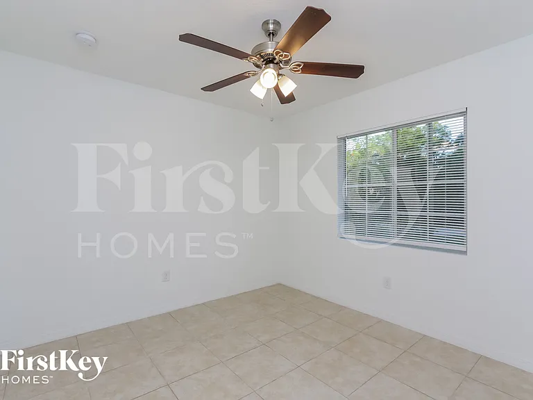 5569 Landry Ave — Photo 12