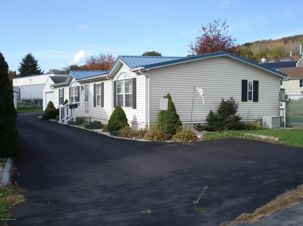 115 Washington Ave, West Wyoming, PA 18644