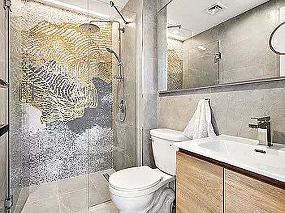 5th image of 430 Kosciuszko St #4B