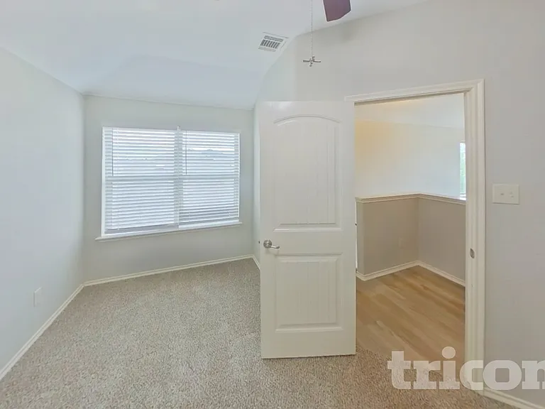 1216 Alder Tree Ln — Photo 15