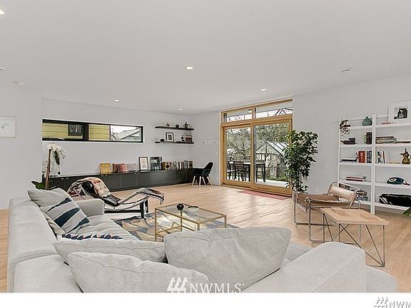 Living room -side angle