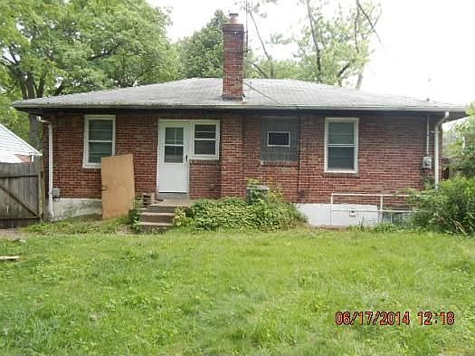 2nd image of 7900 Wayne Ave