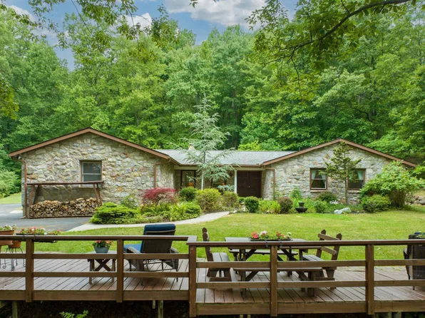 1109 Buck Hollow Rd, Mohnton, PA 19540