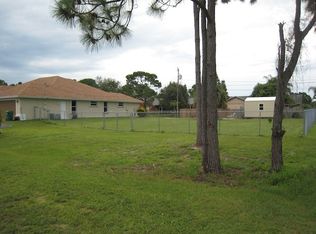 1085 SW Romaine Ln, Port Saint Lucie, FL 34953