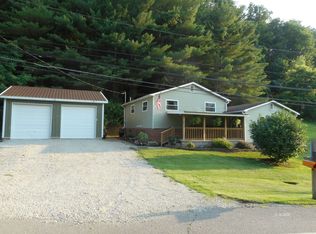 70 Toledo St, Glouster, OH 45732