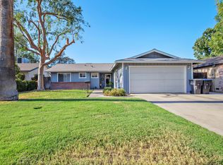 3008 W Whitendale Ave, Visalia, CA 93277