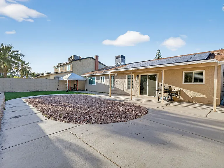 6717 Atwood Ave — Photo 12
