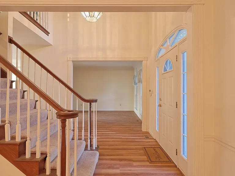 600 Arbor Glen Ct — Photo 6