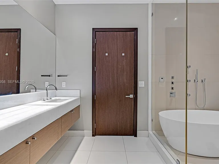 900 Brickell Key Blvd #1002 — Photo 27