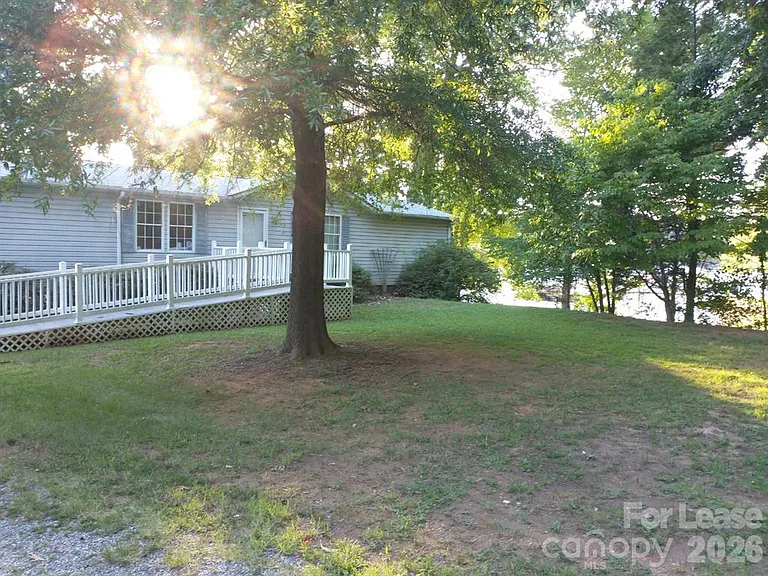 447 Kemp Rd — Photo 9