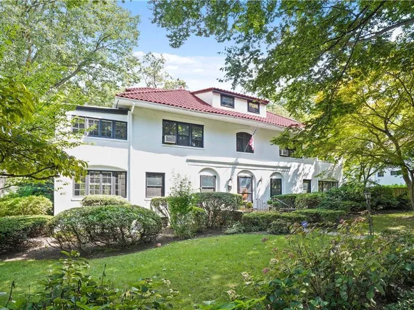 550 Highbrook Avenue, Pelham, NY 10803