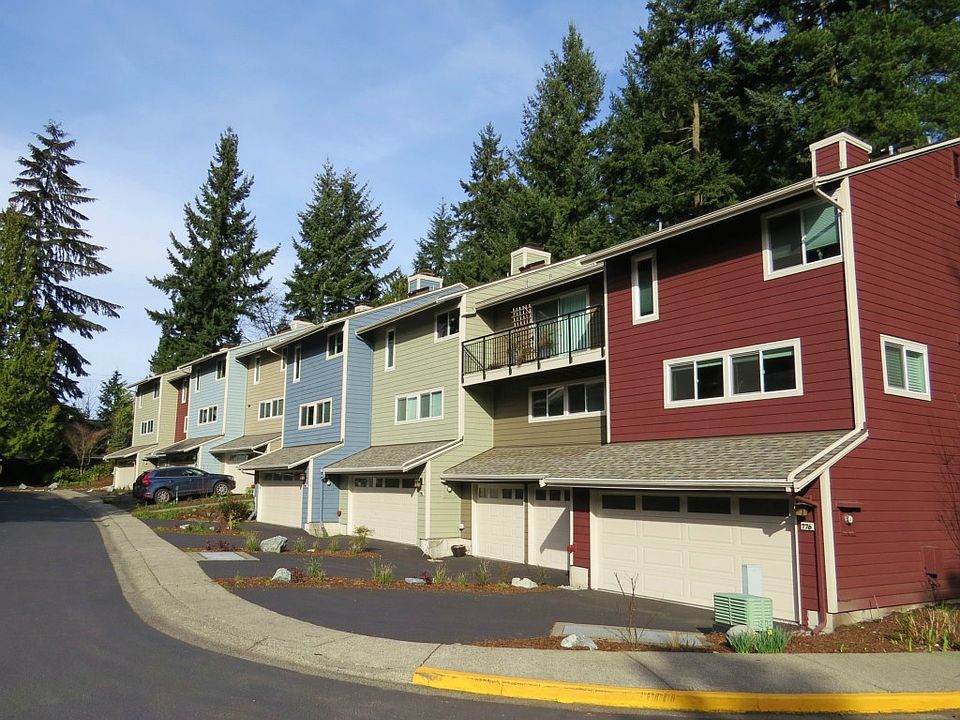 1st image of 764 N 161st Pl