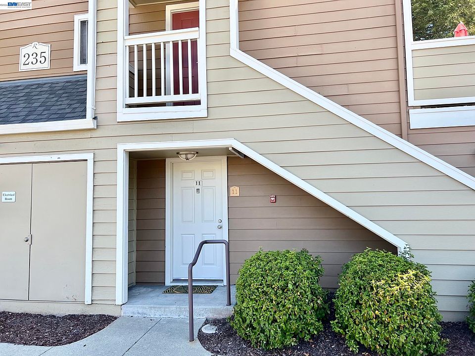 1st image of 235 Reflections Dr APT 11