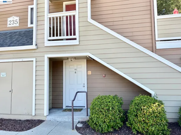 235 Reflections Dr APT 11, San Ramon, CA 94583