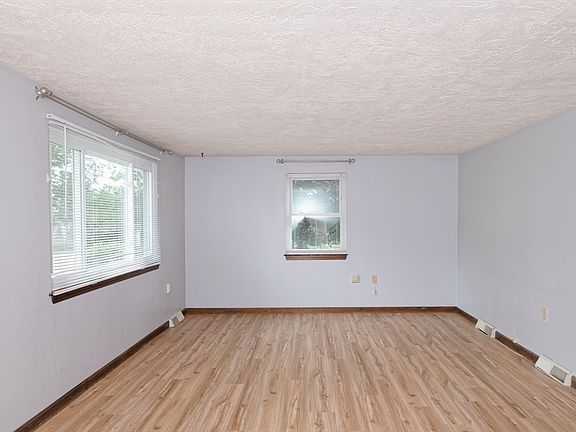 3rd image of 41 West St Unit 41