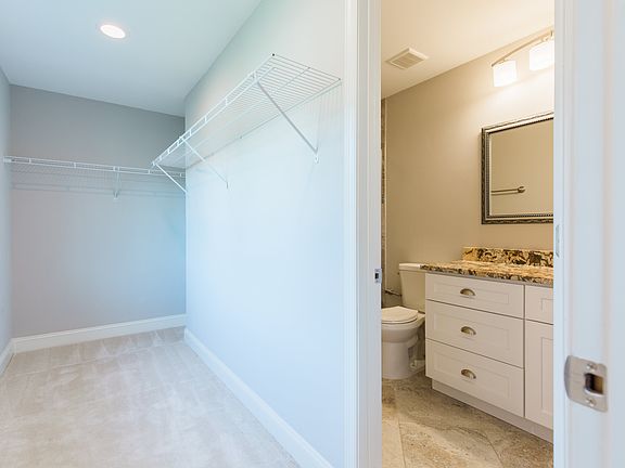 4th image of 5607 Hershey Ln