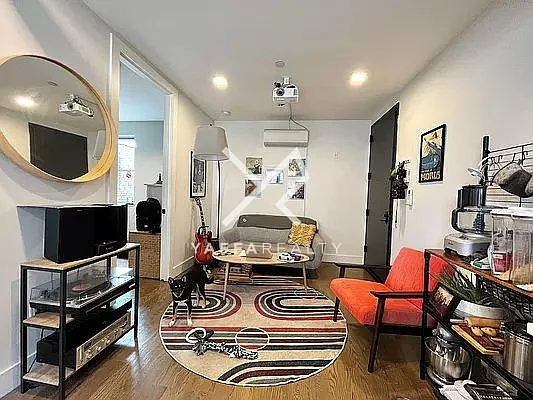 Rented by Yaffa Realty LLC | media 40