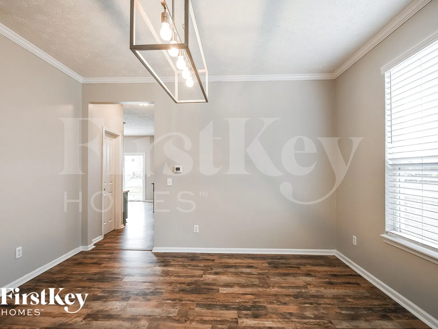 4 bed, 2.5 bath, 3046 sqft, $3,490 — Photo 4
