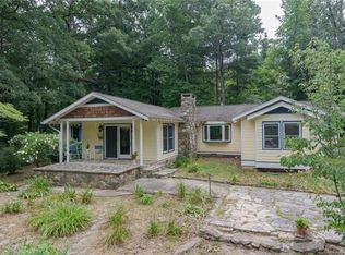 33 Greenbriar Rd, Black Mountain, NC 28711