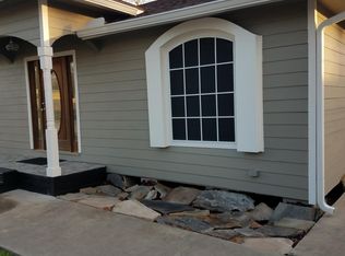 414 4th St, Humble, TX 77338