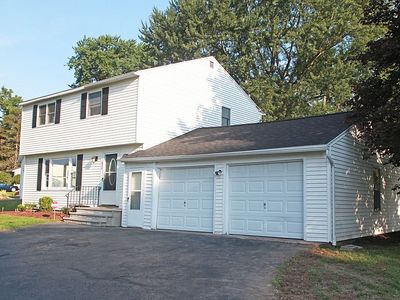 426 Manor Dr, East Syracuse, NY, 13057