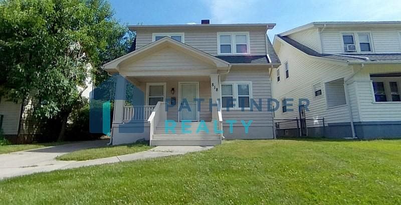 1st image of 818 Sunnyview Ave