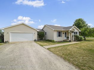2884 Mystic Hills Dr, Adrian, MI