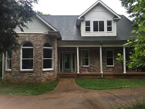 1st image of 2877 Luke Dr