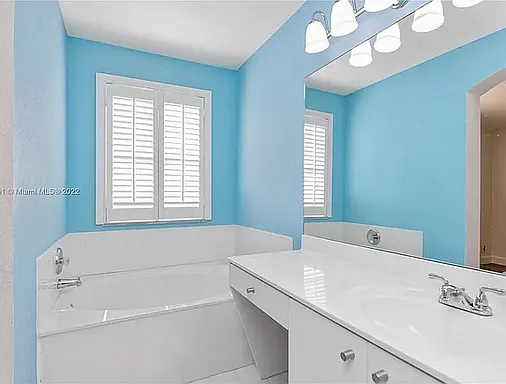935 Corkwood St — Photo 35