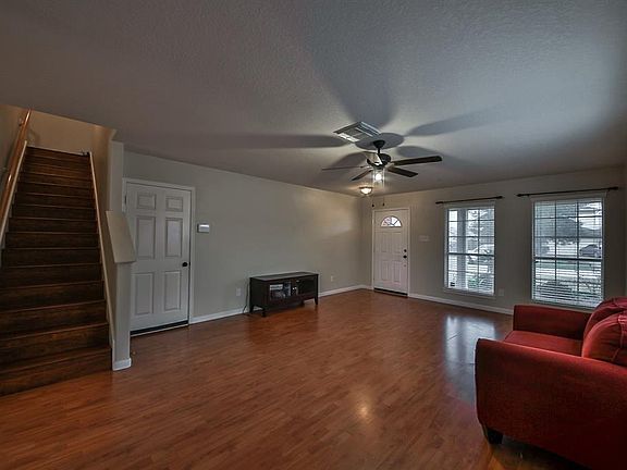 5th image of 4027 Bentwood Cir