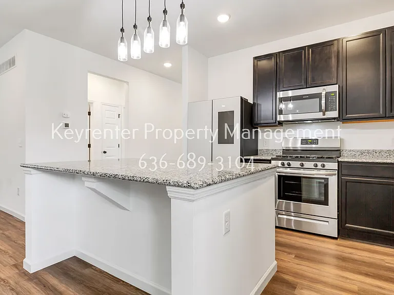 710 Alban Aly — Photo 14