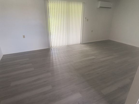 4th image of 25404 Cantina Ln