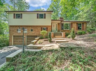 902 White Oak Dr, Covington, VA 24426