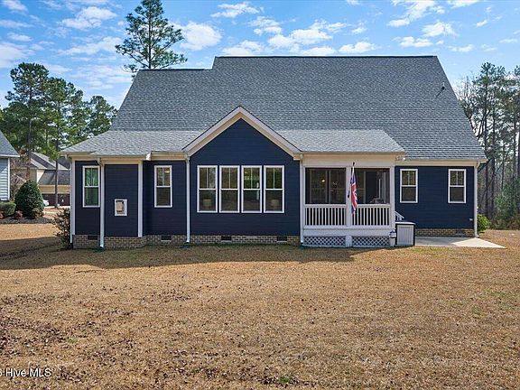 3rd image of 10 Heatherspring Way