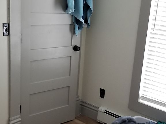 5th image of 616 N Dubuque St