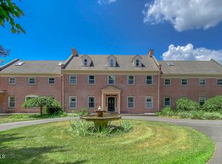 11 Hilltop Rd, Troy, NY 12180