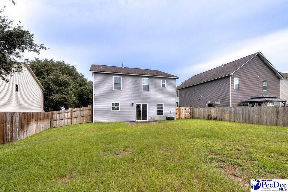 2nd image of 172 Niblick Dr