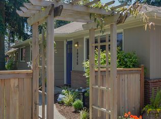 10715 26th Ave SW, Seattle, WA 98146