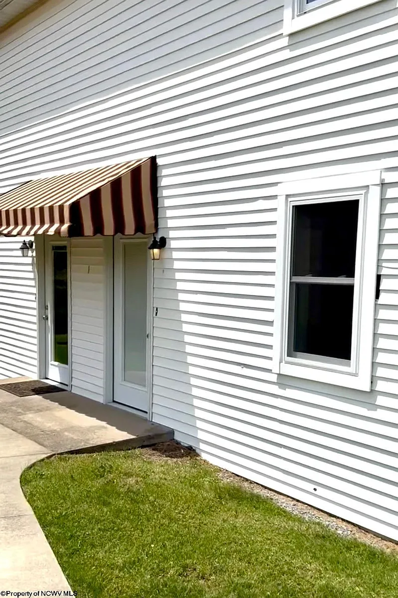 Building Photo - 160 Harner Run Rd #1-B