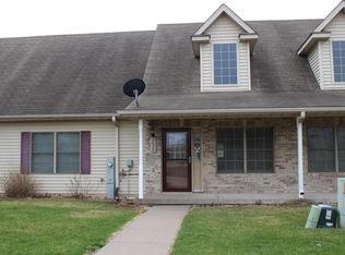 235 Walker Way, Blue Grass, IA