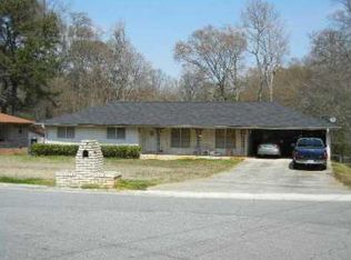 214 Edith Ln, Lilburn, GA 30047