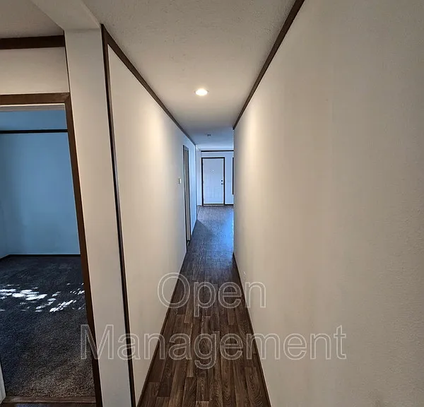 511 E 1st St #25 — Photo 7