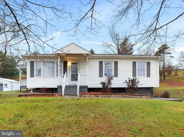 209 Orchard Dr, Romney, WV 26757