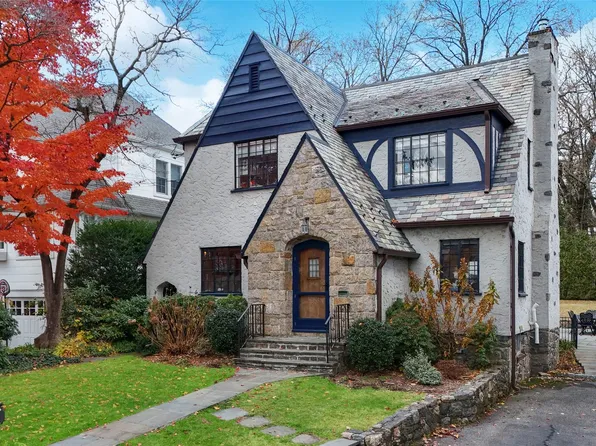 53 Fernwood Road, Larchmont, NY 10538