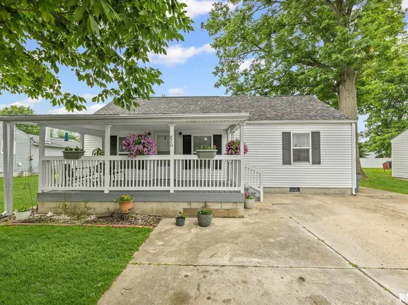 620 W Allmon St, Salem, IL 62881